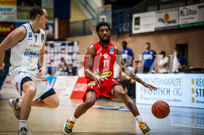 Basketball, bet-at-home Basketball Superliga 2021/22, Grunddurchgang Runde 10, Oberwart Gunners, Traiskirchen Lions, Taveion M. Hollingsworth (11)