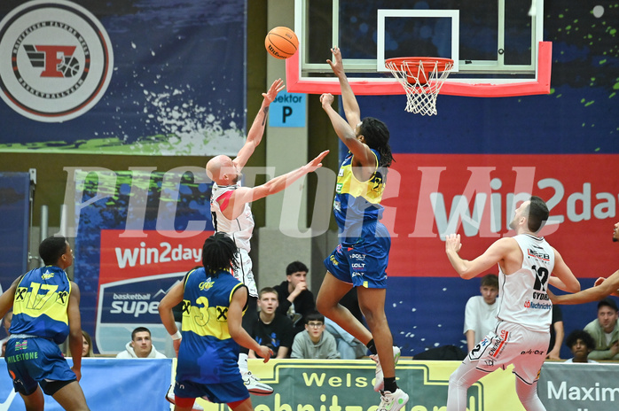 Basketball Superliga 2023/24, 4.Plazierungsrunde,Flyers Wels vs. UBSC Graz