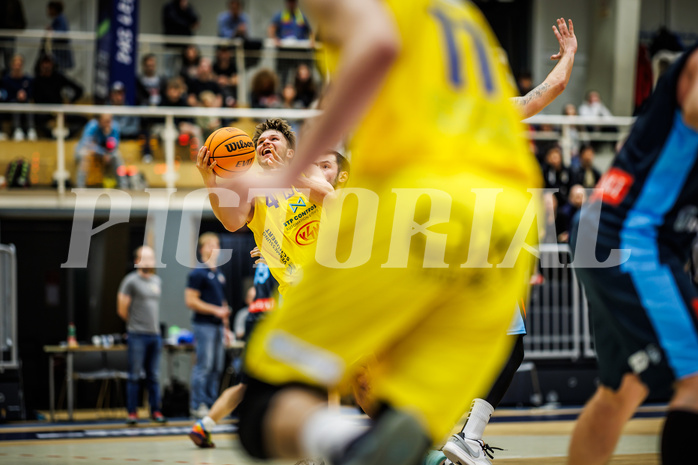 Basketball, Win2Day Superliga 2023/24, Grunddurchgang 6.Runde, SKN St. Pölten, Vienna Timberwolves, Felix Angerbauer (4)