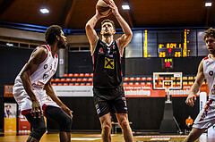 Basketball, bet-at-home Basketball Superliga 2020/21, Grunddurchgang 17.Runde, BC Vienna, Flyers Wels, Davor Lamesic (7)