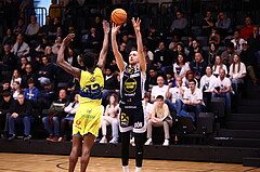 18.04.2025, Graz, Raiffeisen Sportpark Graz, Basketball Superliga 2024/25, Playoffs, Viertelfinale, Spiel 2, UBSC Graz - Gmunden Swans