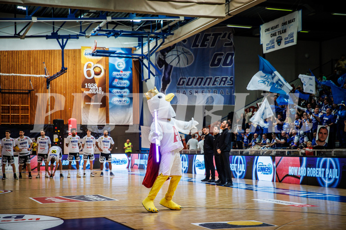 Basketball, Basketball Austria Cup 2022/23, Halbfinale 1, Oberwart Gunners, Gmunden Swans, #mascot