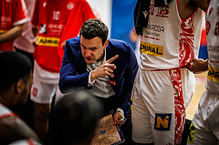 Basketball, Win2Day Superliga 2024/25, Grunddurchgang 4.Runde, Traiskirchen Lions, St. Pölten, Benedikt Danek (Head Coach)