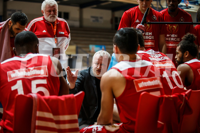 Basketball, bet-at-home Basketball Superliga 2020/21, Grunddurchgang 16. Runde, Oberwart Gunners, BC Vienna, Luigi Gresta (Ass. Coach); Zoran Kostic (Head Coach)