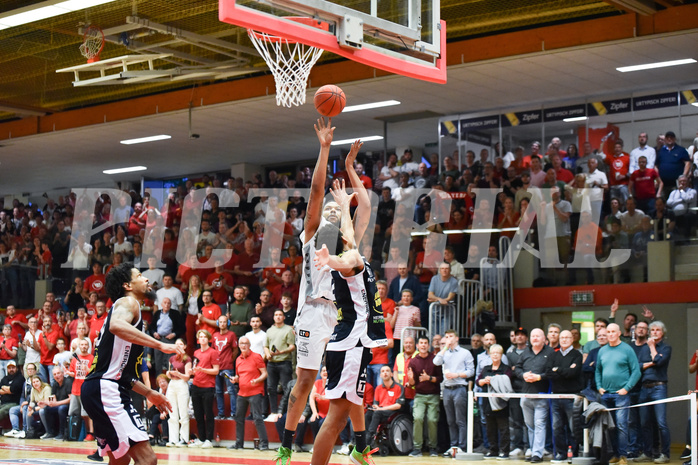 Win2Day Basketball Superliga 2022/23, Playoff,
Semifinale Spiel 2, Flyers Wels vs Swans Gmunden,
