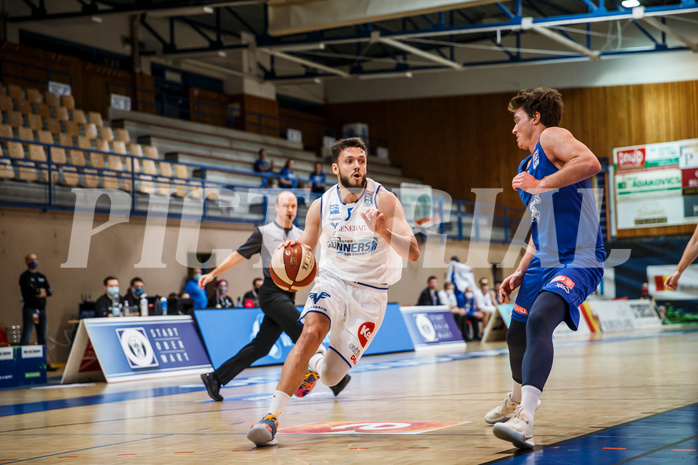 Basketball, bet-at-home Basketball Superliga 2020/21, Grunddurchgang, 11. Runde, Oberwart Gunners, Vienna D.C. Timberwolves, Ignas Fiodorovas (5)