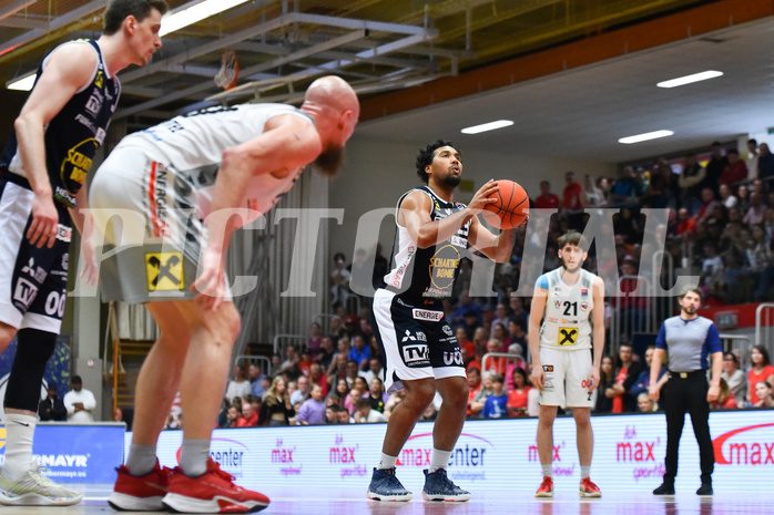 Win2Day Basketball Superliga 2022/23, Playoff,
Semifinale Spiel 4, Flyers Wels vs Swans Gmunden,