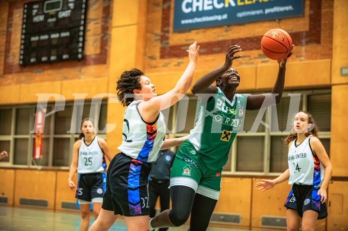 Basketball, Win2Day Basketball Damen Superliga 2022/23, Grunddurchgang 7.Runde, Vienna United, UBI Holding Graz, Theresa Stejskal (32), Emilia Ferreira (20)