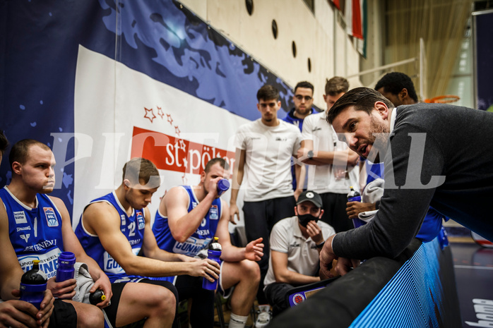 Basketball, bet-at-home Basketball Superliga 2019/20, Grunddurchgang 15.Runde, SKN St. Pölten Basketball, Oberwart Gunners, Horst Leitner (Coach)