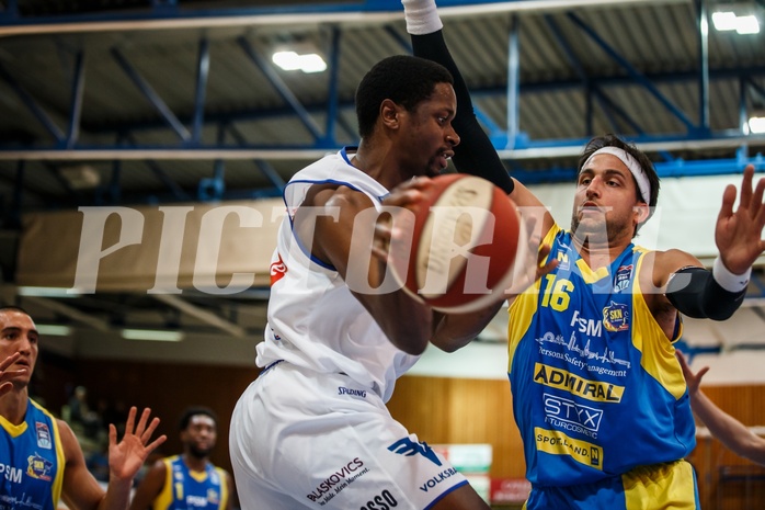 Basketball, Admiral Basketball Superliga 2019/20, Grunddurchgang 6.Runde, Oberwart Gunners, St. Pölten, Eric Katenda (8) Basketball, Admiral Basketball Superliga 2019/20, Grunddurchgang 6.Runde, Oberwart Gunners, St. Pölten, Eric Katenda (8)