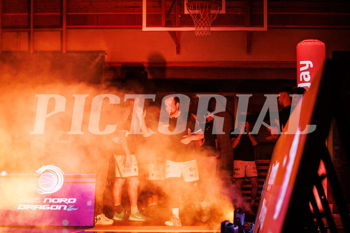 Basketball, win2day Basketball Superliga 2022/23, 2. Qualifikationsrunde, BBC Nord Dragonz, Traiskirchen Lions, Intro