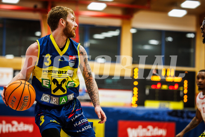 Basketball, win2day Basketball Superliga 2024/25, Grunddurchgang 18.Runde, Traiskirchen Lions, UBSC Graz, Cooper Robb (3)