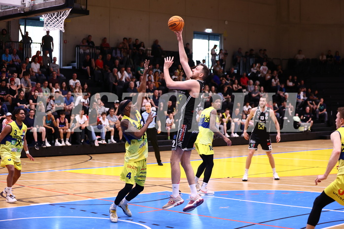 07.04.2024, Graz, Raiffeisen Sportpark Graz, Basketball Superliga 2023/24, Platzierungsrunde, Runde 9, UBSC Raiffeisen Graz - Raiffeisen Flyers Wels 