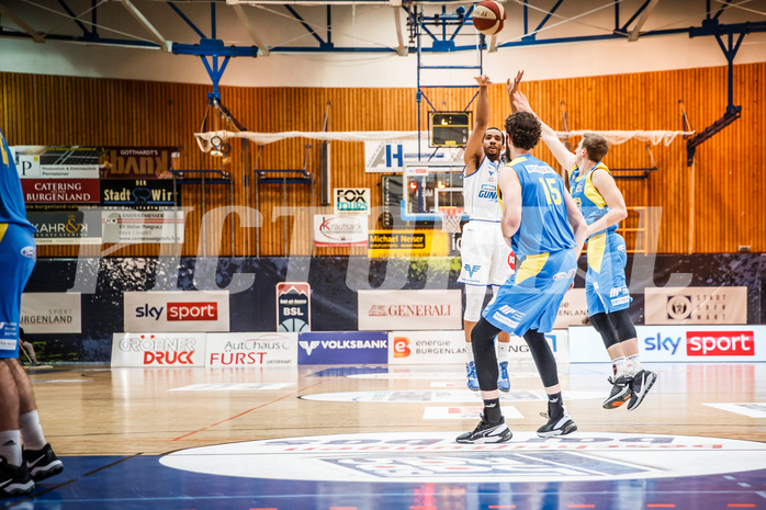 Basketball, bet-at-home Basketball Superliga 2020/21, Grunddurchgang, 6. Runde, Oberwart Gunners, SKN St. Pölten Basketball, Lawrence Alexander (4)