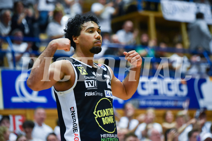 Win2Day Basketball Superliga 2022/23, Playoff,Finale Spiel 1, Swans Gmunden vs BC Vienna,
