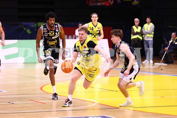 18.04.2025, Graz, Raiffeisen Sportpark Graz, Basketball Superliga 2024/25, Playoffs, Viertelfinale, Spiel 2, UBSC Graz - Gmunden Swans