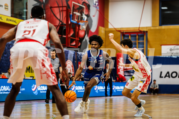 Basketball, win2day Basketball Superliga 2024/25, Grunddurchgang 6.Runde, Traiskirchen Lions, Oberwart Gunners, Caleb Fields (4)