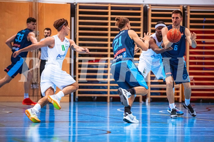 Basketball, Austria Cup 2022/23, Achtelfinale, Union Deutsch Wagram Alligators, Vienna D.C. Timberwolves, Moritz Lanegger (21), Nemanja Nikolic (6)