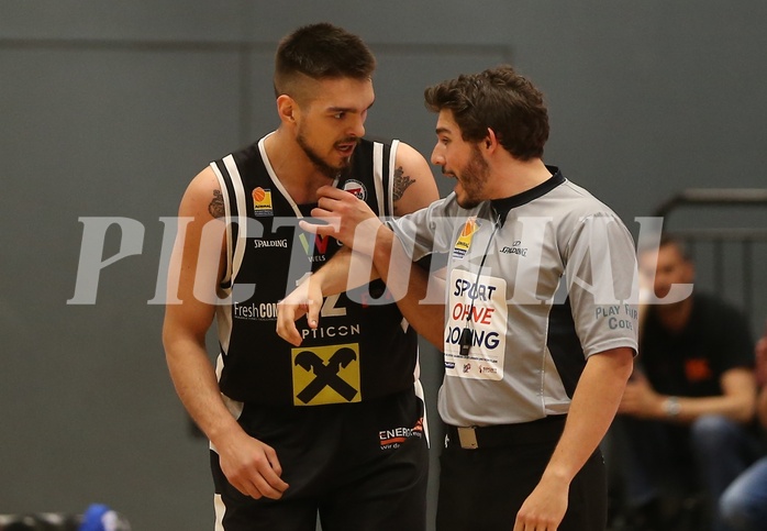 Basketball ABL 2017/18, Playoff VF Spiel 1 BK Dukes vs. Flyers Wels


