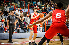 Basketball, bet-at-home Basketball Superliga 2021/22, Grunddurchgang 1.Runde, Traiskirchen Lions, Oberwart Gunners, Aron Hoffer-Toth (4)