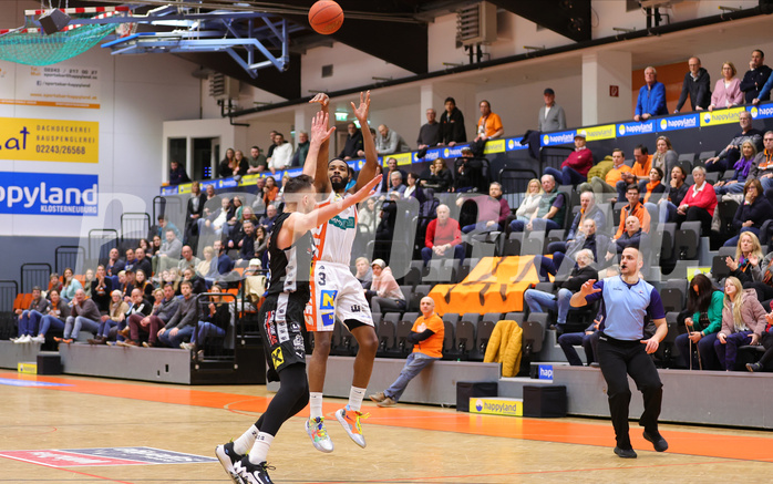 Basketball Superliga 2022/23, 8.Plazierungsrunde Klosterneuburg Dukes vs. Flyers Wels


