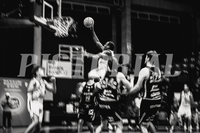 Basketball, Win2Day Superliga 2024/25, Grunddurchgang 10.Runde, BC Vienna, Fürstenfeld Panthers, Julio Calver de Assis Afonso (11)
