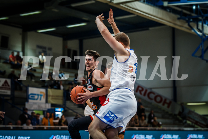 Basketball, bet-at-home Basketball Superliga 2021/22, Grunddurchgang Runde 4, Oberwart Gunners, BC GGMT Vienna, Bogic Vujosevic (5)