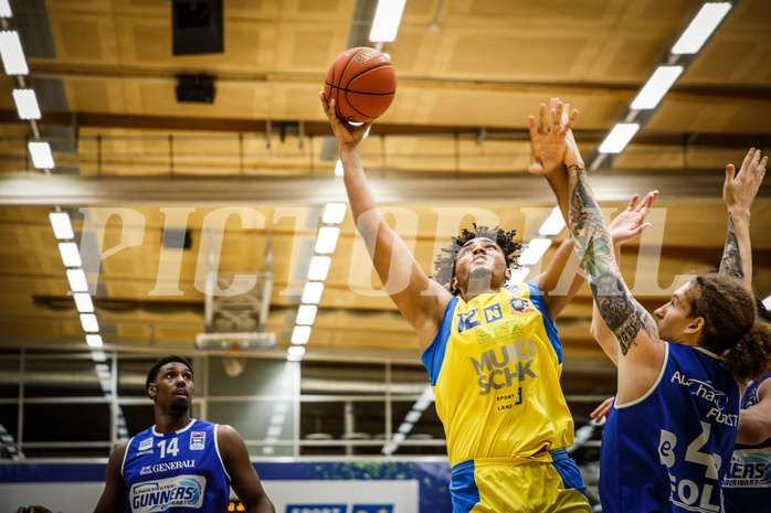 Basketball, bet-at-home Basketball Superliga 2021/22, Grunddurchgang 15.Runde, SKN St. Pölten Basketball, Oberwart Gunners, Rashaan Guylain Mbemba (12)
