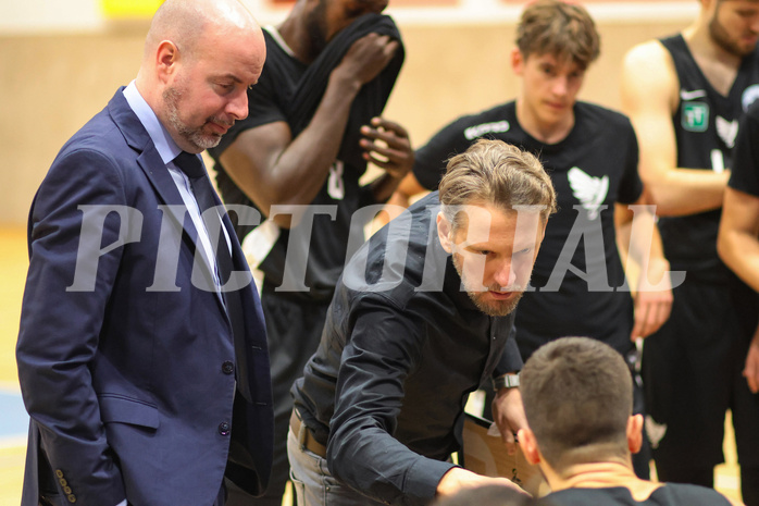 Basketball Zweite Liga 2024/25, Grunddurchgang 10.Runde BBU Salzburg vs. Raiders Tirol


