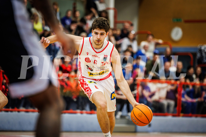Basketball, win2day Basketball Superliga 2024/25, Platzierungsrunde 9. Runde, Traiskirchen Lions, Gmunden Swans, Aleksej Kostic (6) Basketball, win2day Basketball Superliga 2024/25, Platzierungsrunde 9. Runde, Traiskirchen Lions, Gmunden Swans, Aleksej Kostic (6)