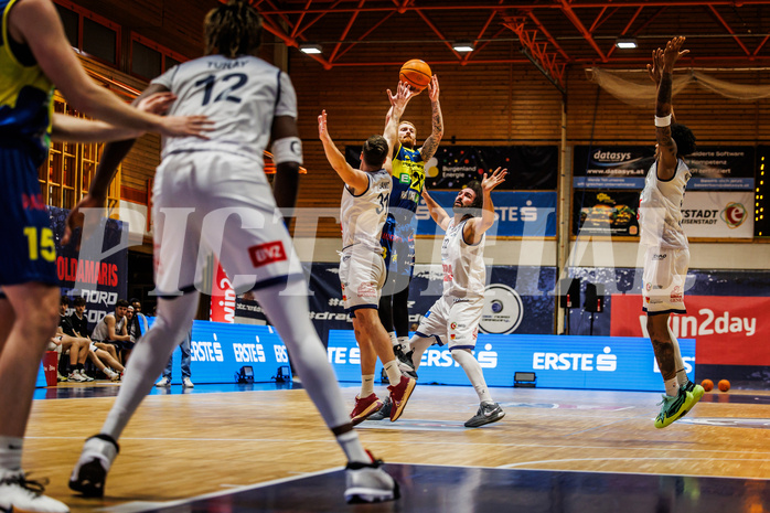 Basketball, win2day Basketball Superliga 2024/25, Grunddurchgang Runde 13, BBC Nord Dragonz, UBSC Graz, Cooper Robb (3)
