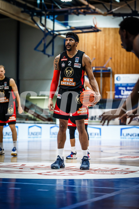 Basketball, bet-at-home Basketball Superliga 2021/22, Grunddurchgang Runde 4, Oberwart Gunners, BC GGMT Vienna, Michael Hughes (2)