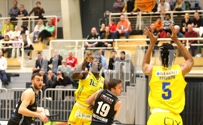 Basketball Superliga 2023/24, 2.Plazierungsrunde SKN St. Pölten vs. Flyers Wels


