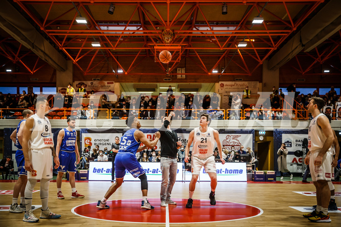 Basketball, Basketball Austria, Cup Final Four 2021/22 
Halbfinale 1, BBC Nord Dragonz, Oberwart Gunners, Ehrenaufwurf Energie Burgenland