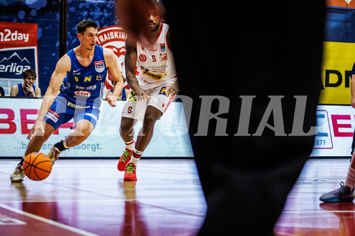 Basketball, Win2Day Superliga 2024/25, Grunddurchgang 4.Runde, Traiskirchen Lions, St. Pölten, Roman Jagsch (9)