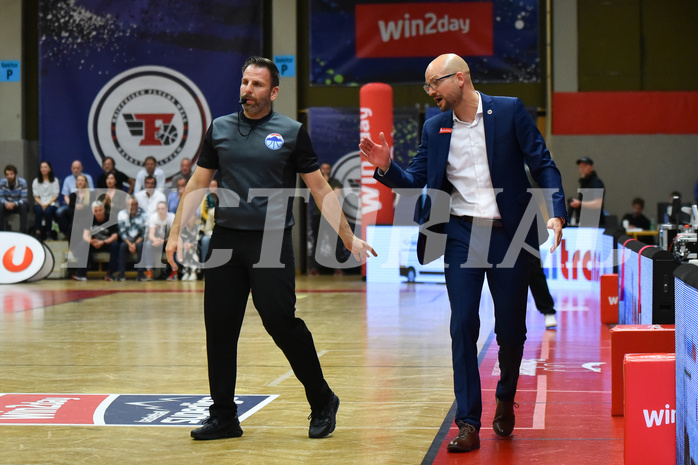 Basketball Superliga 2021/22, Viertelfinale Spiel 2, Flyers Wels vs Swans Gmunden