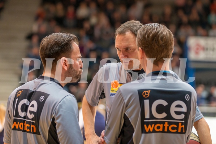 Basketball, ABL 2017/18, Grunddurchgang 17.Runde, Oberwart Gunners, Klosterneuburg Dukes, Referees