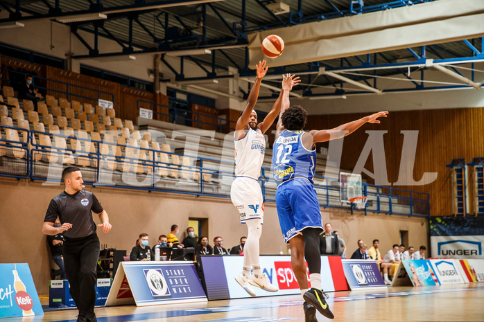Basketball, bet-at-home Basketball Superliga 2020/21, Grunddurchgang, 14. Runde, Oberwart Gunners, Gmunden Swans, Quincy Diggs (13)