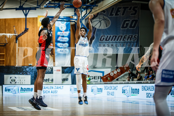 Basketball, bet-at-home Basketball Superliga 2021/22, Grunddurchgang Runde 4, Oberwart Gunners, BC GGMT Vienna, Rob Howard (5)