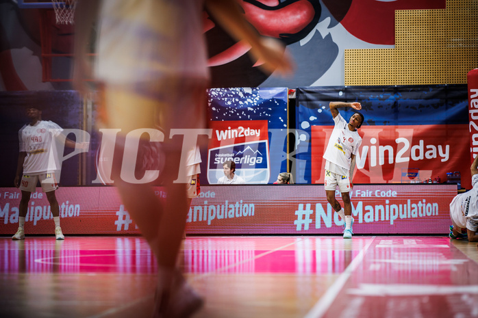Basketball, Win2Day Superliga 2023/24, Grunddurchgang 10.Runde, Traiskirchen Lions, Klosterneuburg Dukes, Demarcus Demonia (4)