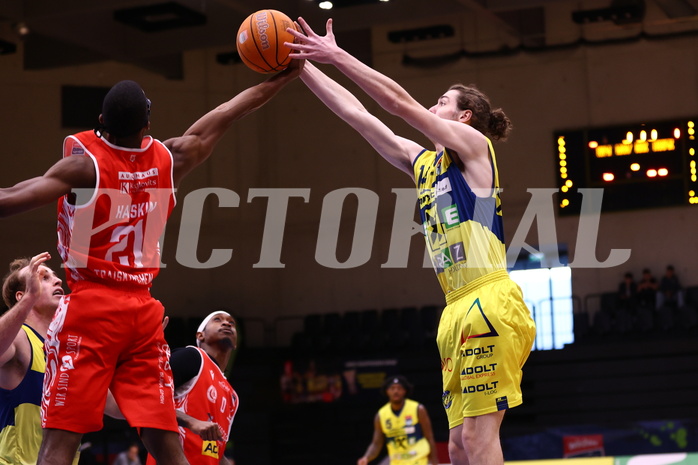 06.04.2025, Graz, Raiffeisen Sportpark Graz, Basketball Superliga 2024/25, 10. Platzierungsrunde, UBSC Graz - Traiskirchen Lions