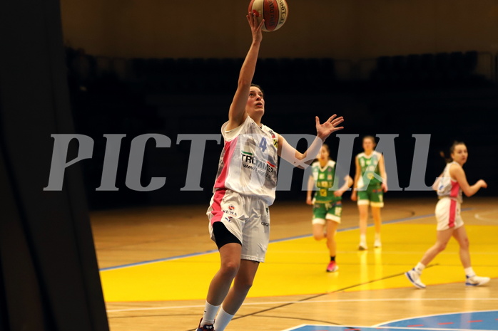 12.02.2022, Basketball Damen Superliga 2021/22, Grunddurchgang 8.Runde,  
UBSC-DBBC Graz vs. UBI Graz. 