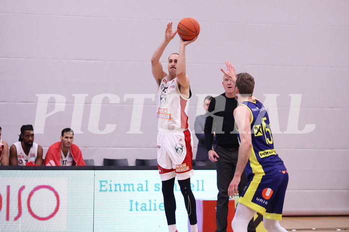 04.12.2022, Graz, Raiffeisen Sportpark Graz, Basketball Superliga 2022/23, Grunddurchgang, Runde 9, UBSC Raiffeisen Graz vs. BC GGMT Vienna 