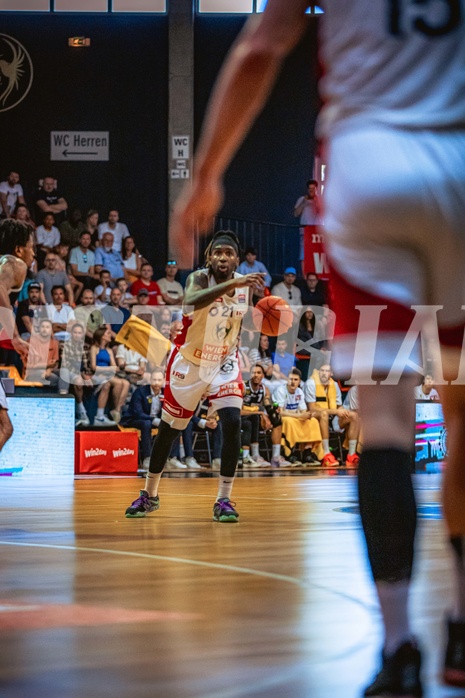 Basketball, Win2Day Superliga 2022/23, Playoff, Finale Spiel 4, BC Vienna, Gmunden Swans, Jahenns Manigat (21)