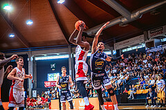Basketball, Win2Day Superliga 2022/23, Playoff, Finale Spiel 4, BC Vienna, Gmunden Swans, Carlos Novas Mateo (2), Dominic Green (1)