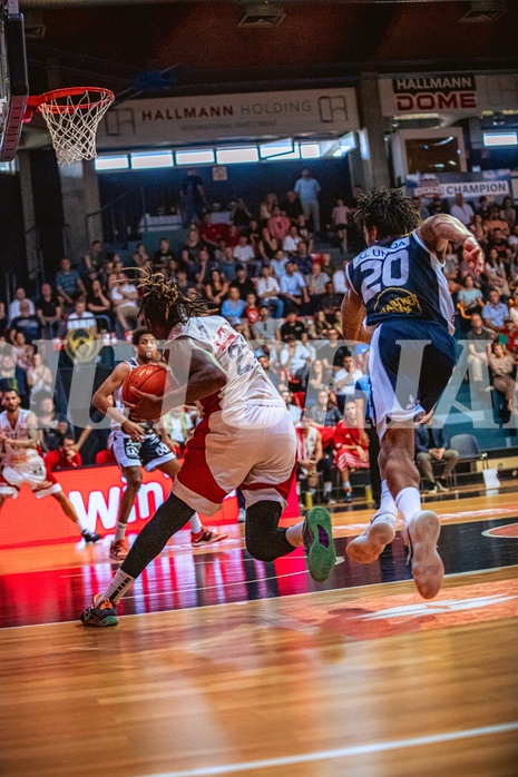 Basketball, Win2Day Superliga 2022/23, Playoff, Finale Spiel 4, BC Vienna, Gmunden Swans, Jahenns Manigat (21)