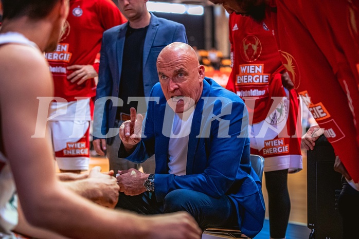 Basketball, Win2Day Superliga 2022/23, Playoff, Finale Spiel 4, BC Vienna, Gmunden Swans, Aramis Naglic (Head Coach)