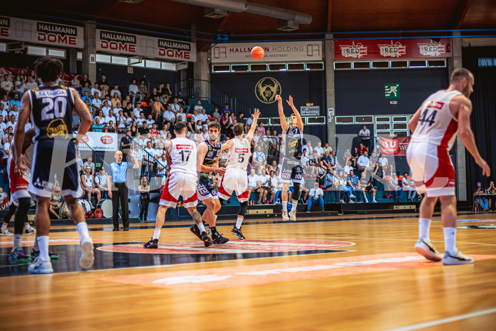 Basketball, Win2Day Superliga 2022/23, Playoff, Finale Spiel 4, BC Vienna, Gmunden Swans, Benedikt Güttl (7)