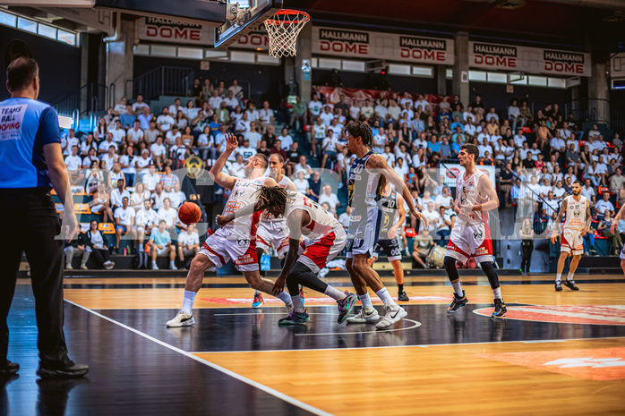 Basketball, Win2Day Superliga 2022/23, Playoff, Finale Spiel 4, BC Vienna, Gmunden Swans, Enis Murati (44), Jahenns Manigat (21), Urald King (20)