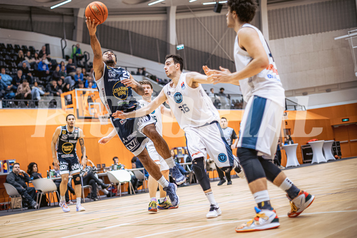 Basketball, Basketball Austria Cup 2022/23, Viertelfinale, Vienna Timberwolves, Gmunden Swans, Dwayne Lautier-Ogunleye (23)